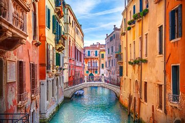 Doge Palace fast access & St. Marks Basilica Outdoor tour