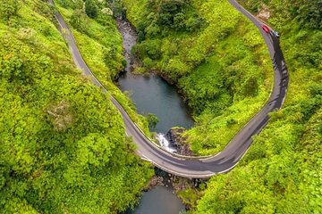 Famous Road to Hana Waterfalls, Black Sand Beach & Lunch