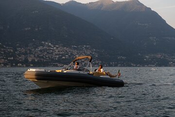 3 Hours Private Boat Tour on Lake Como and Bellagi