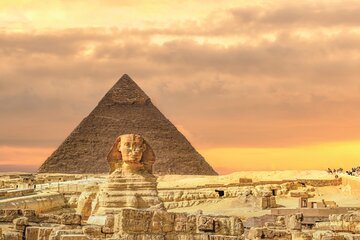 Giza Pyramids and Egyptian Museum tour