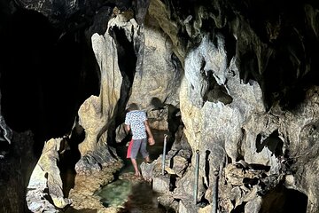 Half-Day Tour at Roaring River Cave, Blue Hole, Mineral Springs