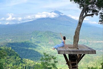 Gate of Heaven, Lahangan Sweet, Tirta Gangga and Temple Day Tour