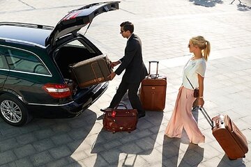 Private Transfer From Aswan Airport or Hotel to Hurghada by Car