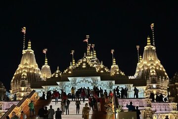 Abu Dhabi: BAPS Hindu Mandir Tour