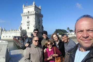 Private Day Tour in Lisbon best viewpoints and old neighborhoods