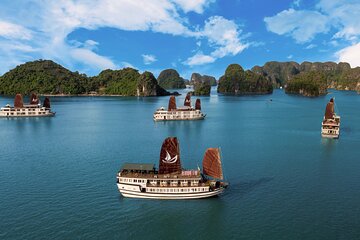 Hanoi to Halong Bay: 2-Day Maya Cruises Adventure