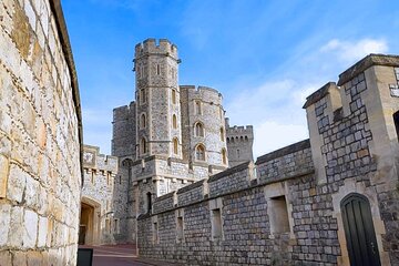 Stonehenge and Windsor Castle Tour from London With Entry Tickets