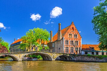 Half Day Private Historical Tour of Bruges