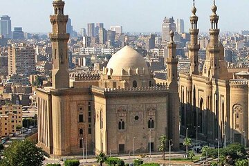 Day Trip to Islamic Cairo – Discover Historic Mosques & Landmarks