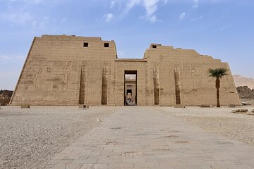 Budget Luxor Day Tour: Explore Karnak & Luxor Temples