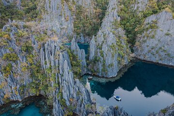 Coron Island Hopping Tour: via Private Speedboat