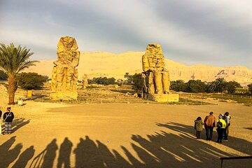 Luxor Day Tour West Bank and Valley of the Queens