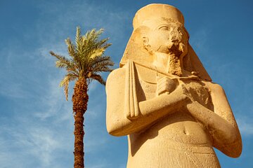 Full Day Private Historical Tour of Hurghada to Luxor