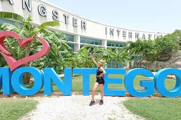 Private Montego Bay Airport Transfer To Ocho Rios 