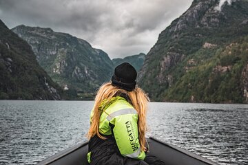 Scenic Hardangerfjord & Fyksesund RIB adventure from Norheimsund