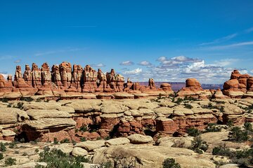 NEW! Canyonlands Needles Chesler Park Hiking Discovery Tour