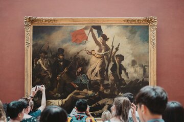 Louvre Museum and River Cruise Priority Access Tickets