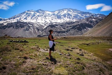 Full private experience Andes overlook & local food