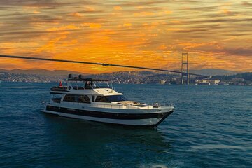 Bosphorus Sunset Cruise on Luxury Yacht with Transfers