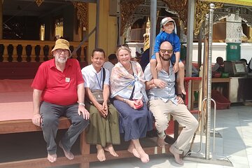 Yangon City Tour with Experienced Myanmar Tour Guide