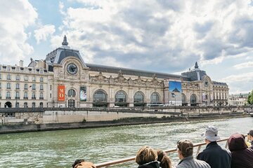 Paris: Musée d'Orsay Guided Tour with Skip-the-Line Tickets