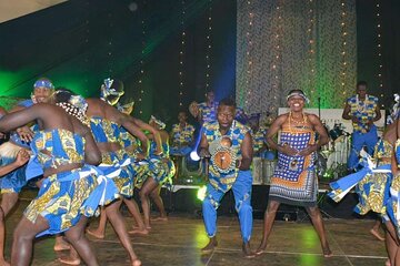 Giraffe Karen Blixen Museum Beads Bomas and Carnivore Dinner