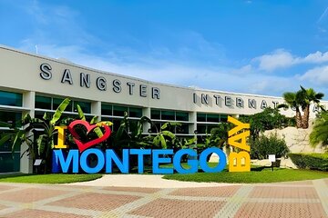 Relaxing Montego Bay Airport To Trelawny Resorts Transfer 1 Way