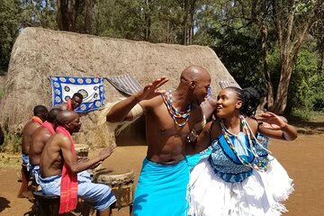 Kibera Slums, Bomas of Kenya and Dinner at Carnivore Tour