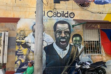 Private Walking Tour of Urban Art and Graffiti in Getsemaní