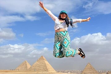 Private Tour Giza Pyramid,Egyptian Museum& Khan El Kahili Market 
