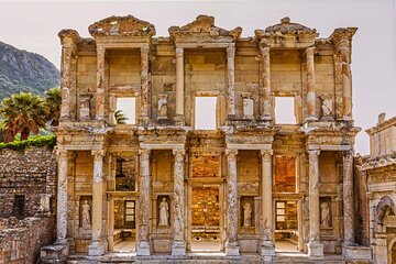 Istanbul to Ephesus Full Day Guided Tour, Flight and Lunch incl.