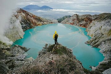 4-Day Ijen Blue Fire, Bromo, Borobudur, Yogyakarta from Bali