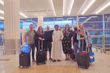 Premier Dubai Layover: Futuristic city Exploration with Transfers