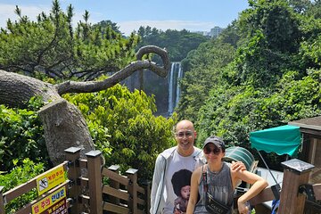 Round Trip Transportation Service to Jeongbang Waterfalls
