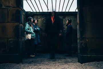 Small Group Edinburgh Underground Vaults & Graveyard Ghost Tour 