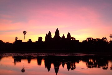 Angkor Wat Sun Rise Small Group Day Tour from Siem Reap