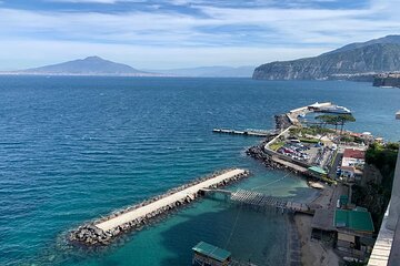 3 Hour Walking Tour of Sorrento with Local Food Tasting