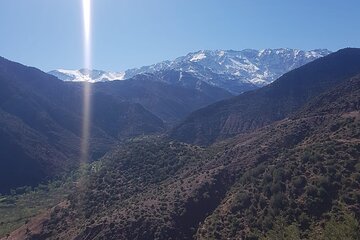 Full Day Hike in the Atlas Mountains with Picnic