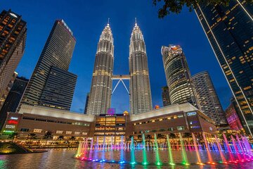 Private KL Evening Tour with KL Tower & Symphony Fountain Show