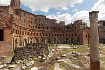 Rome: Colosseum, Roman Forum & Trajan's Market Exterior Tour