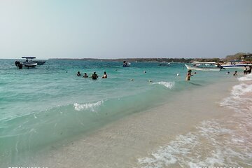 Barú Island Shuttle Tour Quiet Beach