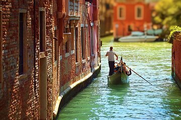 Private Gondola Tour from Piazza San Marco