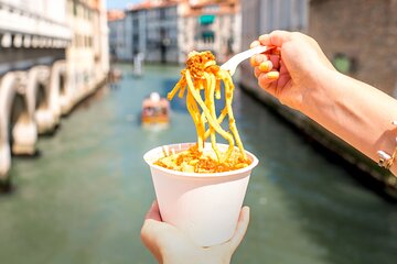 Venice: Food & Wine Tasting with a Private Official Tour Guide