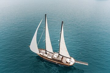 Athens cruise: Agistri, Moni/Metopi, Aegina with lunch & drinks 