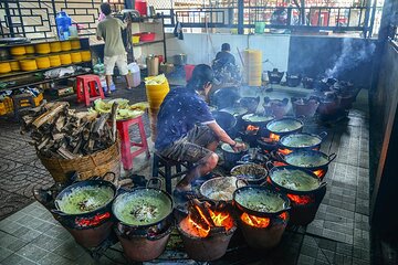 Authentic Saigon Alley Street Food Discovery Motorbike Daily Tour