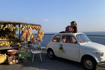 Romantic Vintage Tour on Board of a FIAT 500