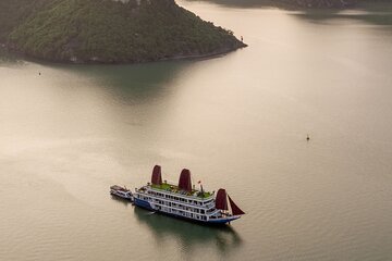 2 Days Shared Pando Cruise in Halong and Lan Ha Bay from Hanoi