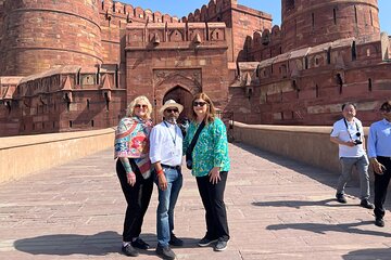 From Delhi : Private Taj Mahal & Agra Day Tour (with 5* Lunch)