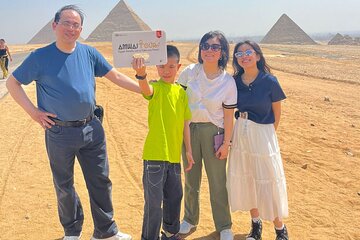 Giza Pyramids Egyptian Museum and Khan Elkhalili in One Day