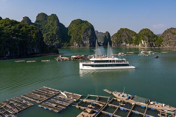 Jade Sails: Luxury Cruise Tour to Halong Bay and Lan Ha Bay